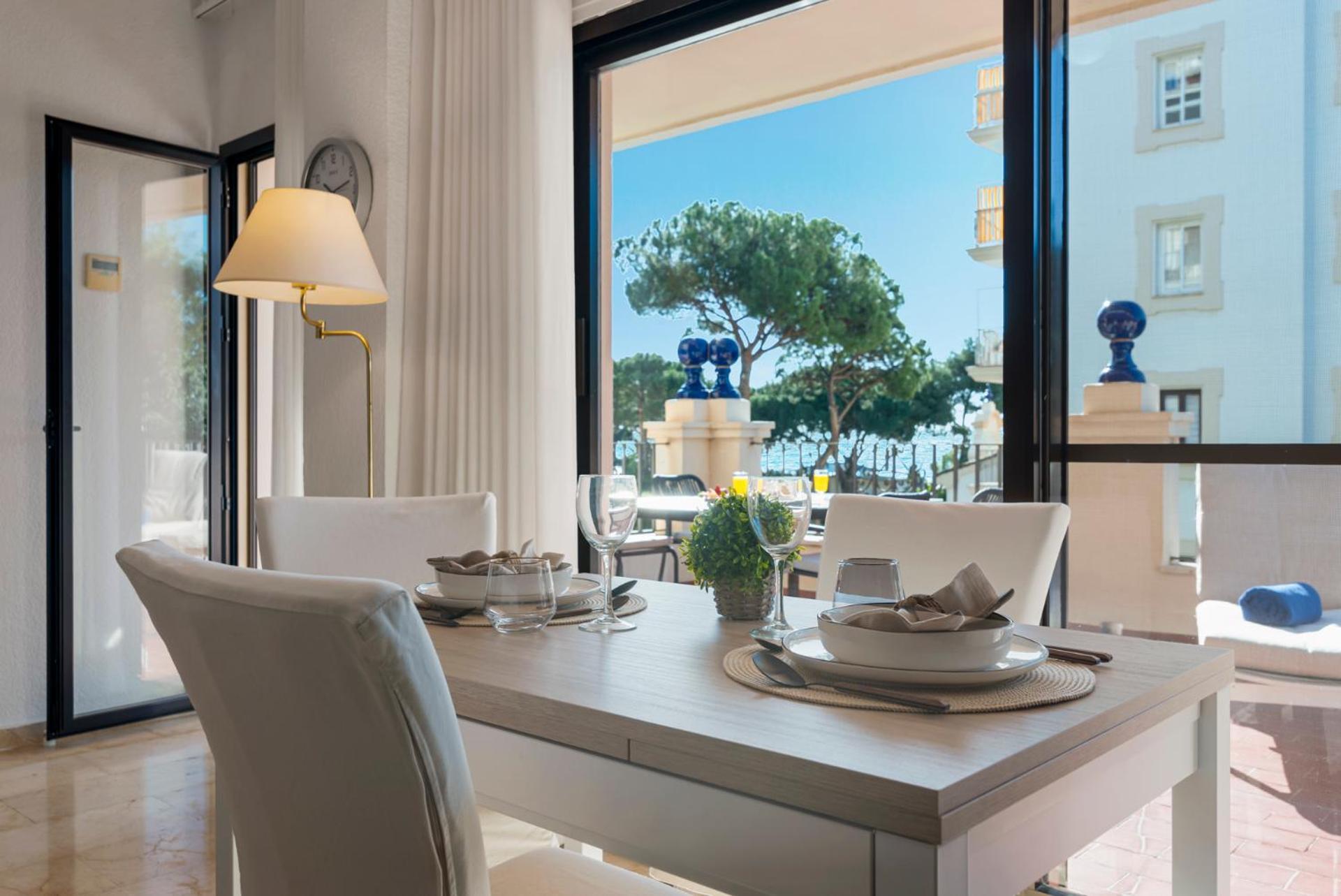 1 Bedroom In Andalucia Del Mar - Puerto Banus Apartment *
