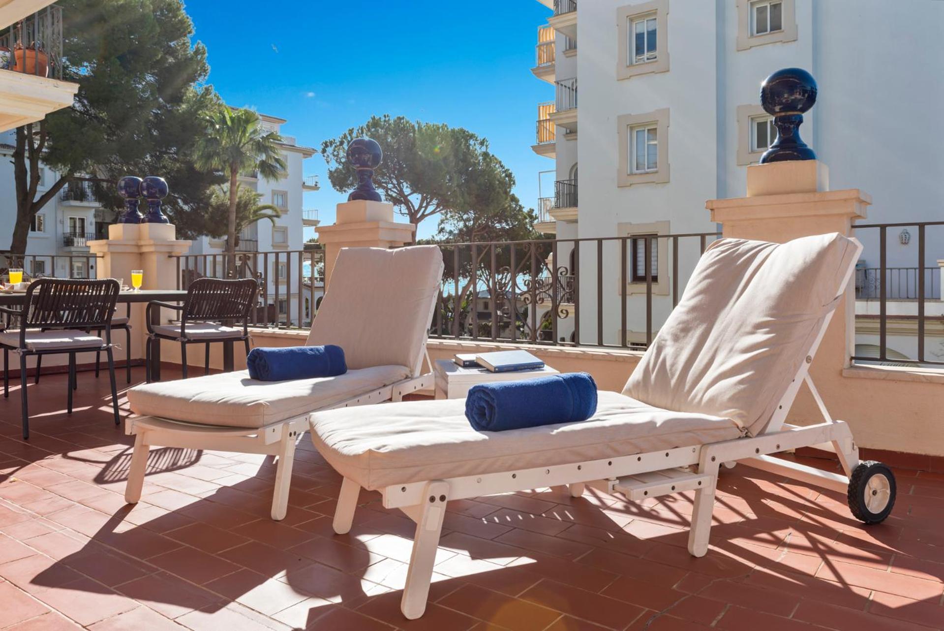 1 Bedroom In Andalucia Del Mar - Puerto Banus * Marbella