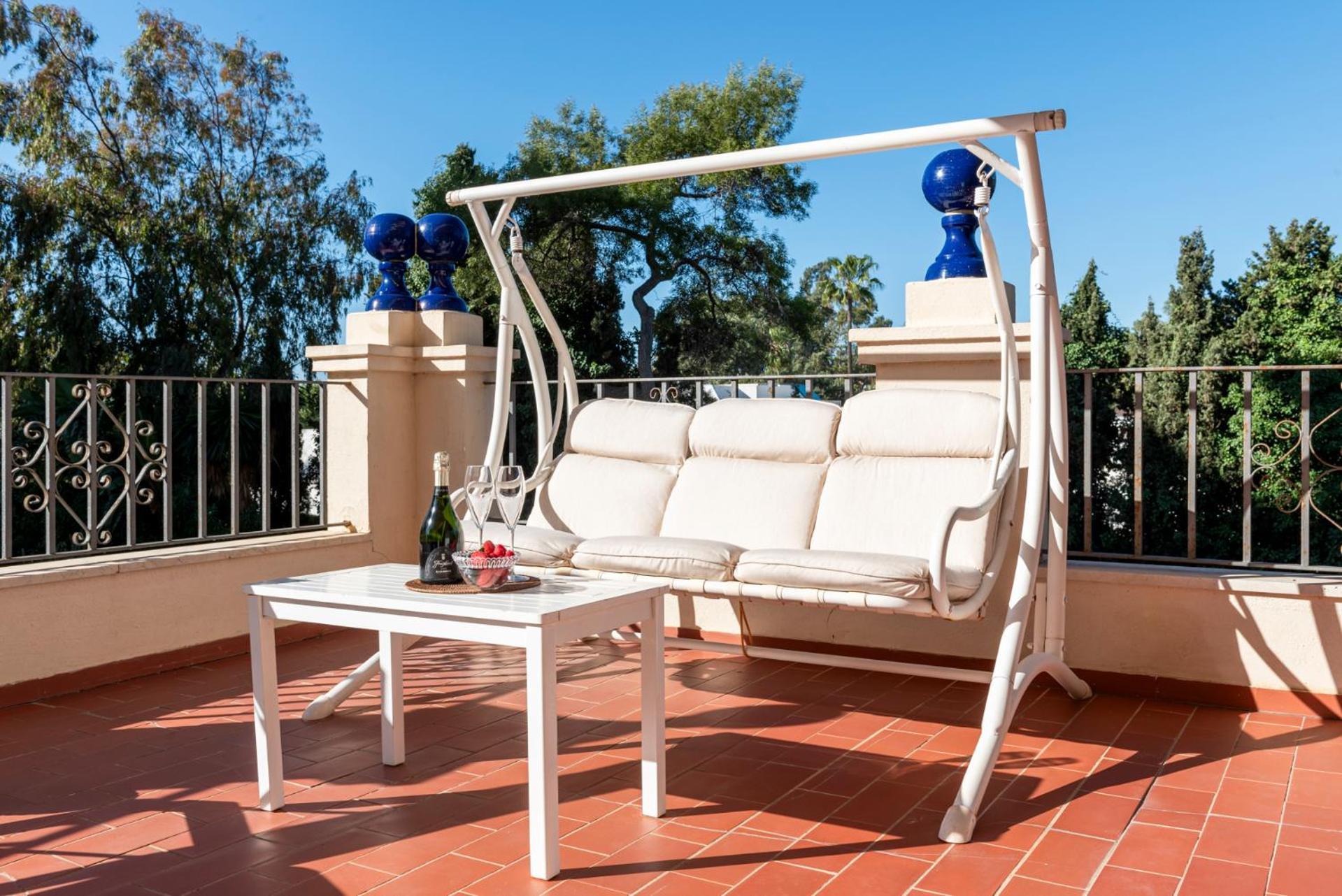 1 Bedroom In Andalucia Del Mar - Puerto Banus *