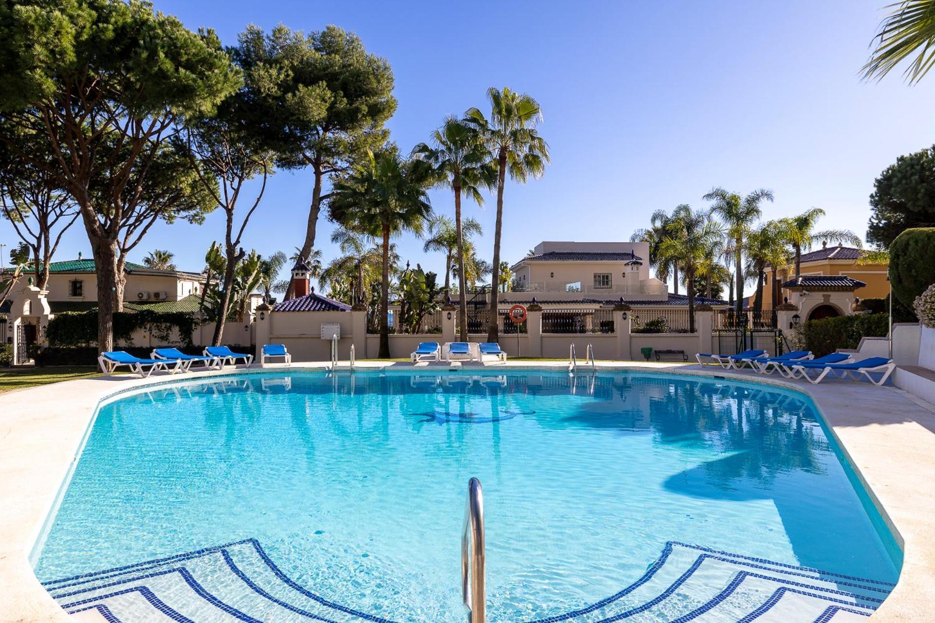 1 Bedroom In Andalucía Del Mar - Puerto Banús Apartamento Marbella